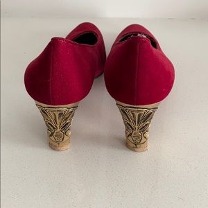 Red and gold shoes Bally